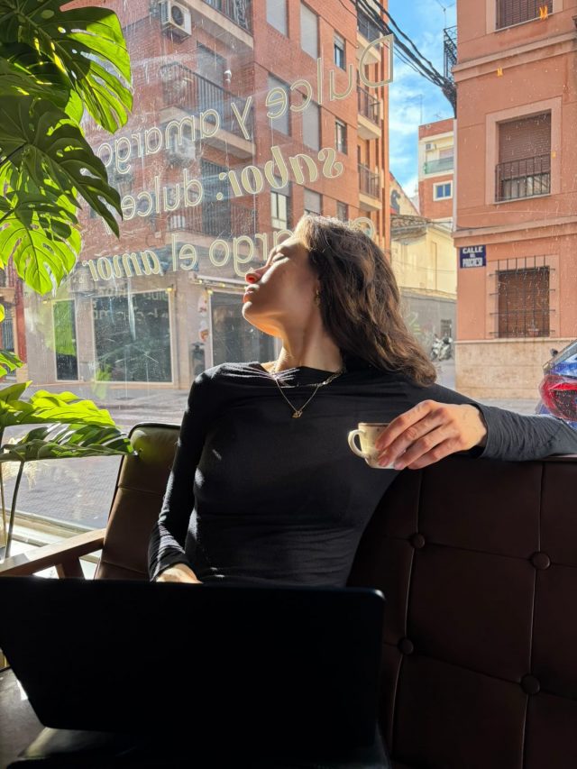 Golden hour, warm coffee, quiet moments. Sometimes the smallest rays of sun bring the biggest joys. ☕✨ #DouxAmerVibes #CoffeeAndLight