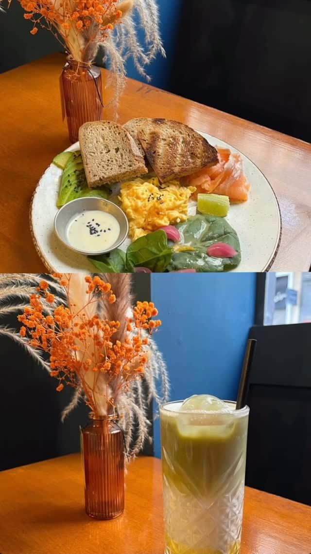 ✨ Muchas gracias a @mareiasblog por venir y compartir este momento tan bonito 🤍
¡Nos hizo muchísima ilusión!

En la mesa hoy:
🍳 Egglamorous Plate — nuestro brunch estrella
🍵 Iced Mango Matcha — fresco, cremoso y perfecto para cualquier momento

Platos cuidados, buenos ingredientes y vibes bonitas en Doux Amer ☕✨
Te esperamos.

#DouxAmerCafe #Egglamorous #IcedMangoMatcha #BrunchValencia #CoffeeShopVibes