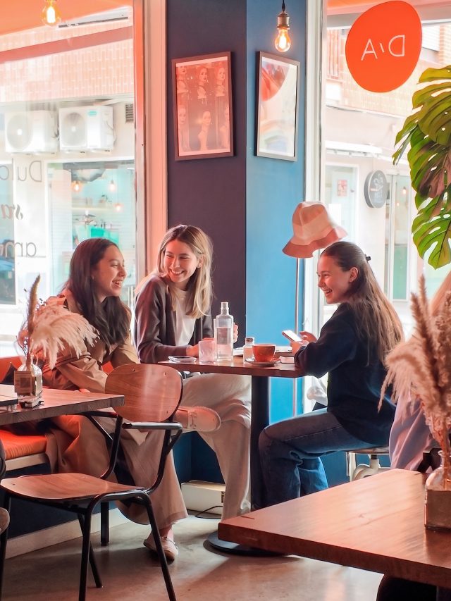 🇪🇸
Buen café, buena energía y gente increíble.
Momentos simples que terminan siendo los más especiales.
Doux-Amer siempre se siente como casa.

🇬🇧
Good coffee, good vibes, and amazing people.
The simplest moments always become the most memorable ones.
Doux-Amer feels like home every single time.

#Valencia #VisitValencia #ValenciaCity #ValenciaSpain #lovevalencia