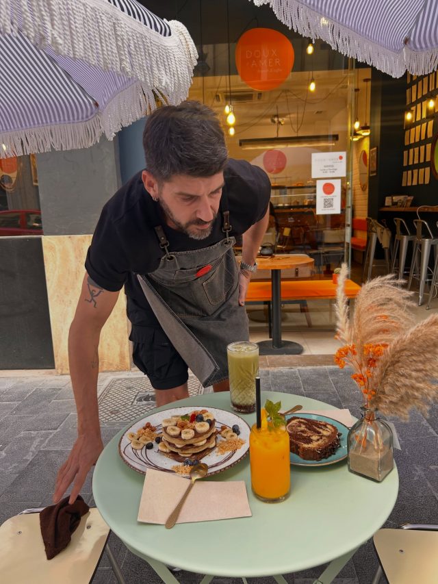 🇪🇸

✨ Calidad, presentación y un equipo que te hará sentir como en casa. Ven a descubrir por qué somos uno de los brunch favoritos de Valencia. ¡Te esperamos! 💛

🇬🇧

✨ Quality, presentation, and a team that makes you feel at home. Come and discover why we’re one of Valencia’s favorite brunch spots. We can’t wait to welcome you! 💛

#VisitValencia #Valencia #LoveValencia #VisitSpain #SpainTravel