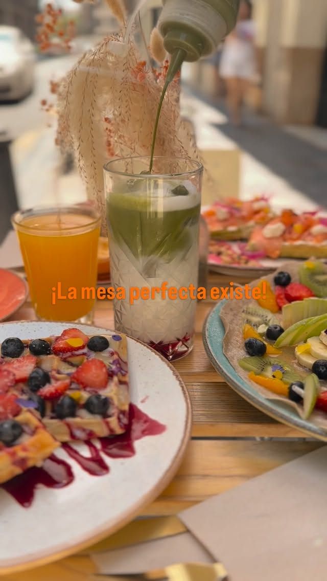 🇪🇸 Fines de semana que saben mejor 🧡 Buen café, brunch delicioso y ese ratito que siempre apetece alargar. Te esperamos en Doux-Amer.

🇬🇧 Weekends taste better here 🧡 Great coffee, delicious brunch, and the kind of moments you wish could last a little longer. See you at Doux-Amer.

#BrunchValencia #SpecialtyCoffeeValencia #ValenciaFoodies #ValenciaBrunch #DouxAmer