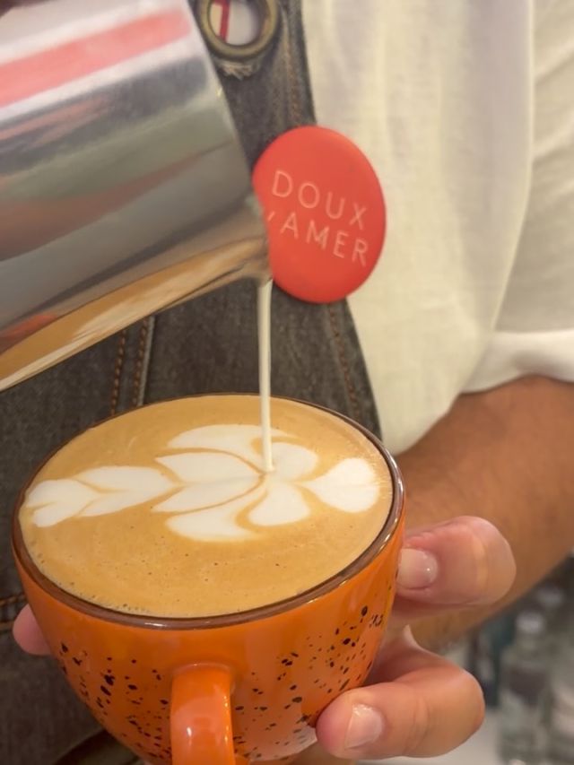 🇪🇸 El brunch que alegra cualquier mañana ✨
Café de especialidad, sabores frescos y un poquito de dulce para empezar el día como se merece. 🥑☕️🍓

🇬🇧 The kind of brunch that makes your morning better ✨
Specialty coffee, fresh flavours and a little sweetness to start the day right. 🥑☕️🍓

#Valencia #ValenciaFood #ValenciaBrunch #ValenciaCafe