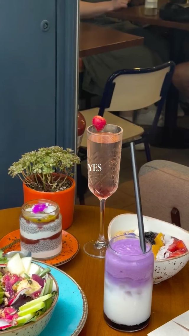 🇪🇸 El brunch más trendy de Valencia 🥐☕

Café de especialidad, platos irresistibles y buen rollo. ✨ Descubre tu próximo brunch favorito en Doux-Amer.

🇬🇧 The trendiest brunch in Valencia 🥐☕

Speciality coffee, delicious dishes and great vibes. ✨ Discover your new favourite brunch spot at Doux-Amer.

#BrunchValencia #ValenciaFoodie #SpecialtyCoffee #ValenciaTourism #BestBrunch